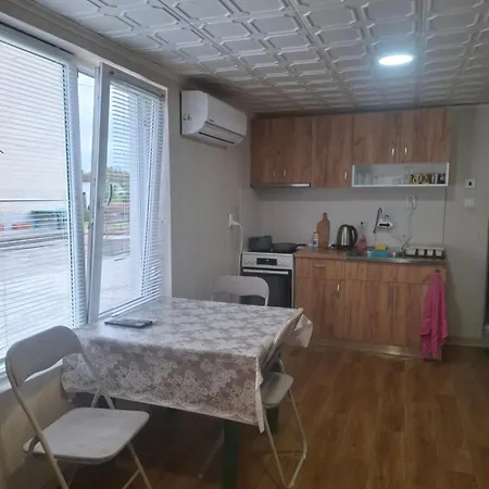 Селска къща за гости La Vie Opanets